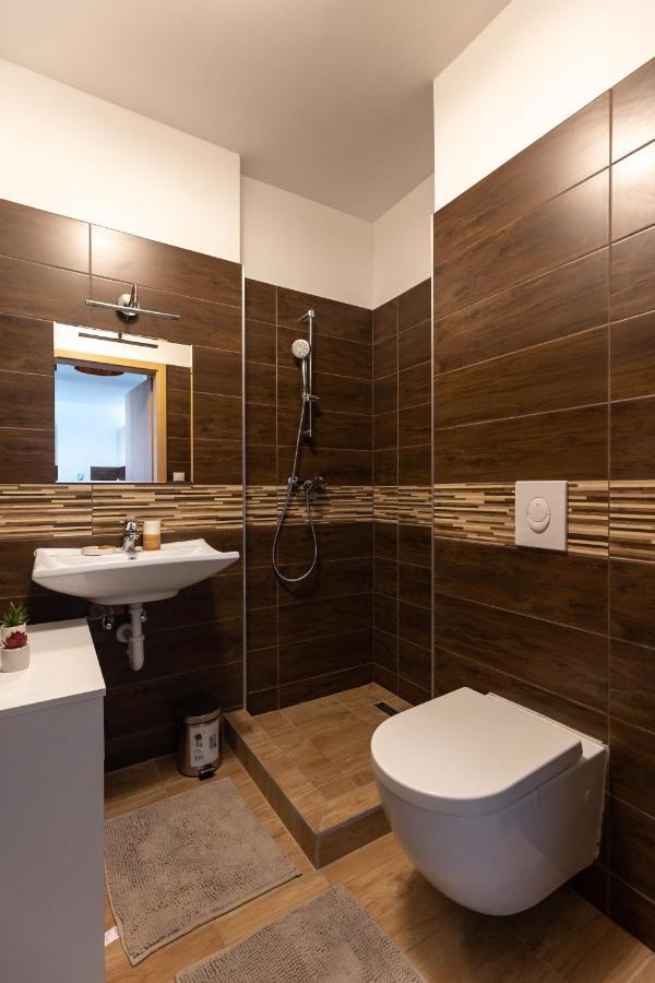 Leo Apartment بودابست المظهر الخارجي الصورة